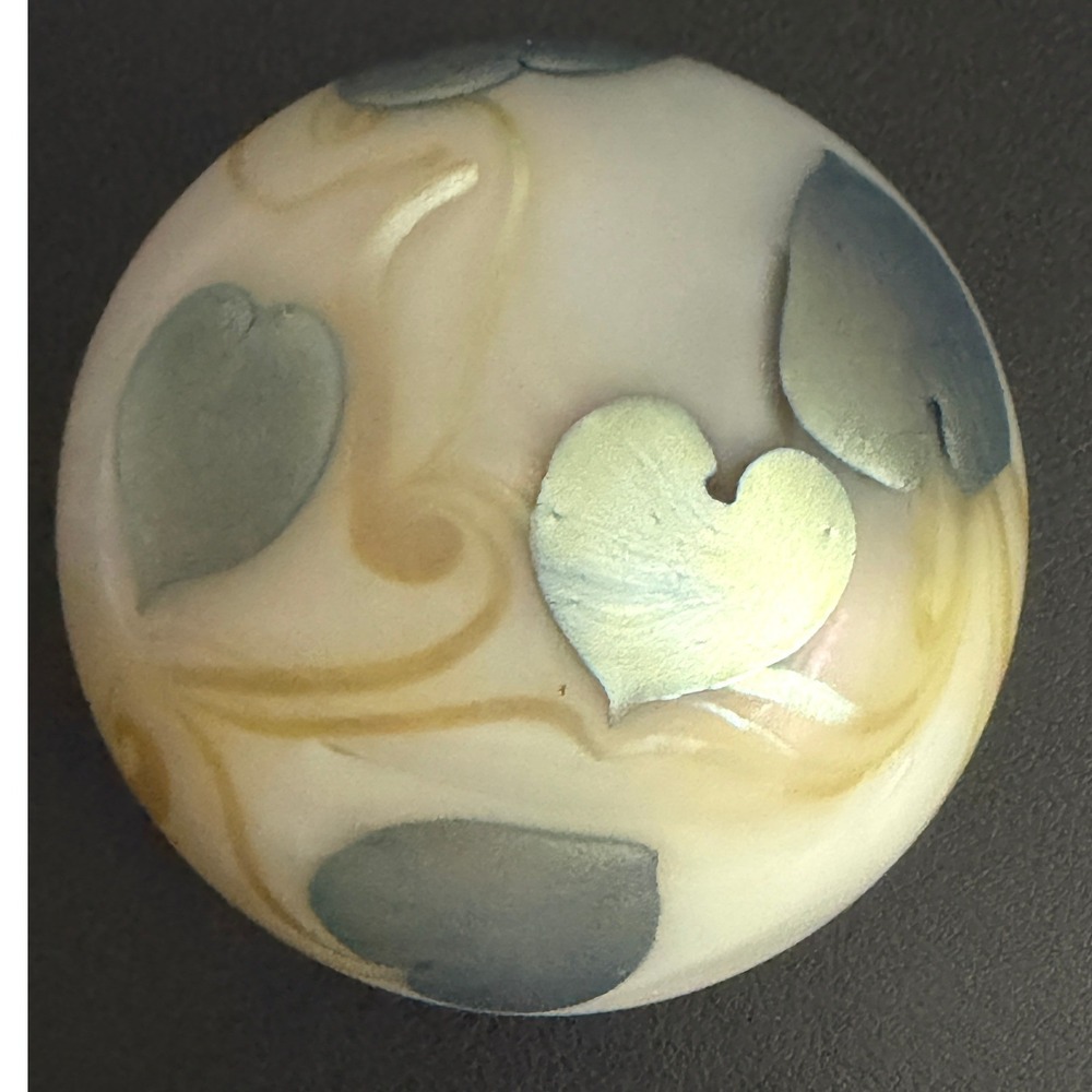 Orient & Flume Art Glass Paperweight Hearts and Vines White Iridescent